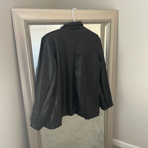 VICI Blazer - Picture 3 of 8